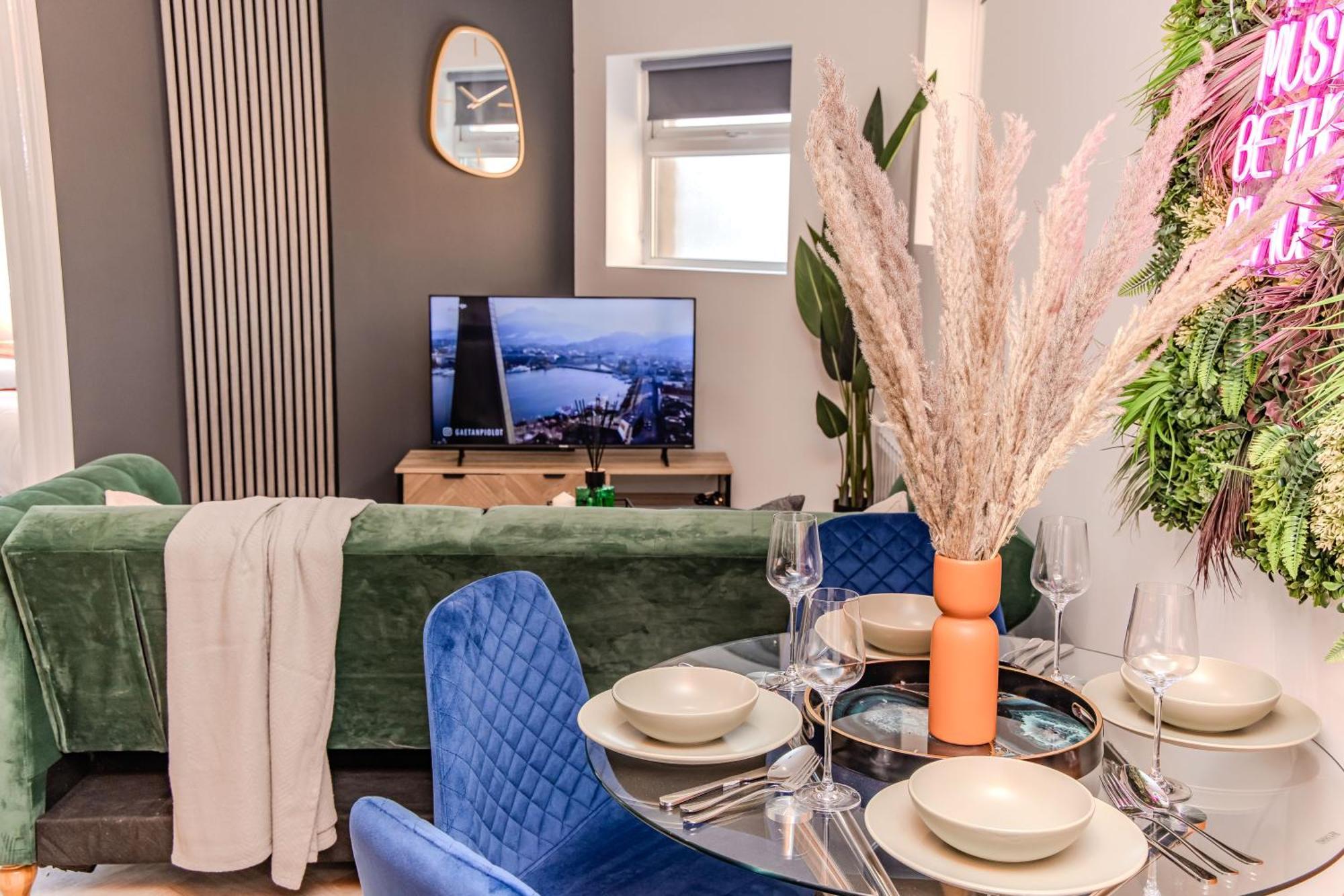 Super Central 2 Bedroom Flat I Next To Shopping Center & Brighton Beach Kültér fotó